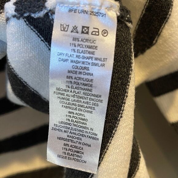 NWT French Connection Drop Shoulder Striped Sweater XS - Picture 4 of 10